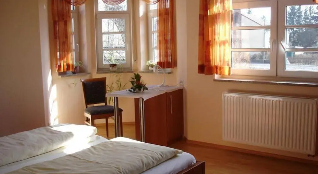 Fränkischer Gasthof Lutz, Prenota Hotel Eibelstadt Distretto della Bassa Franconia