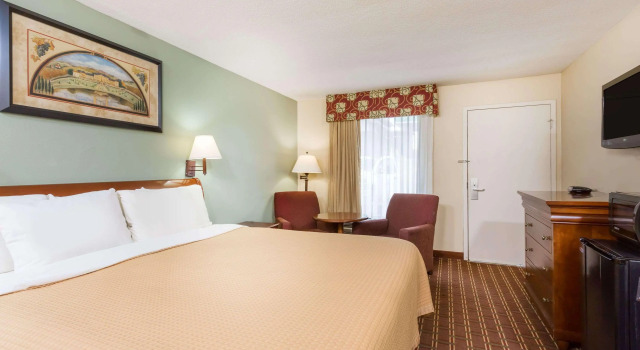 Days Inn by Wyndham Orangeburg, Забронировать Отель Отели Южной Каролины с завтраком, Завтраки