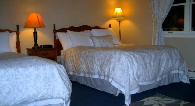 Четырёхместный номер Standard Lanes Privateer Inn
