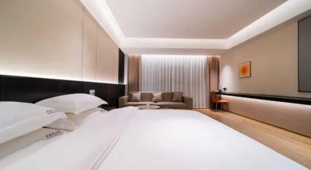 Люкс Deluxe Luodian Mucheng · Banshan Hotel (Luodian Mingzhu Square Branch)