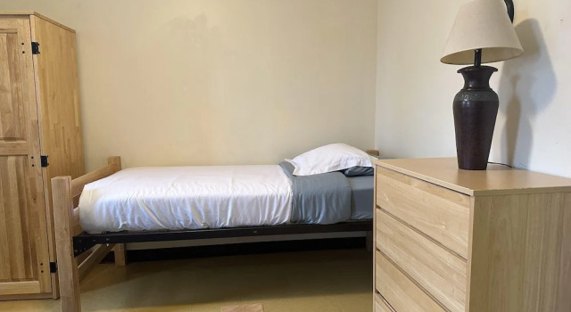 Коттедж 2 Bedroom 2 Bath City Views