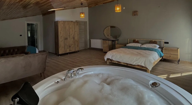 Люкс Deluxe с видом на реку Burahan Suite Hotel