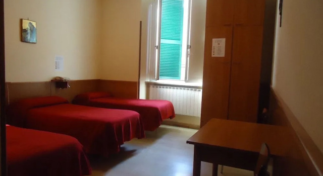 Casa Ferie San Giuseppe della Montagna, Buchen Sie Hotel Hotels in Tor Di Quinto mit Parkplatz, Parkplätze
