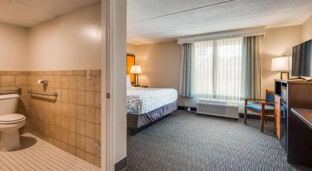 Номер Standard Americinn by Wyndham Birch Run - Frankenmuth