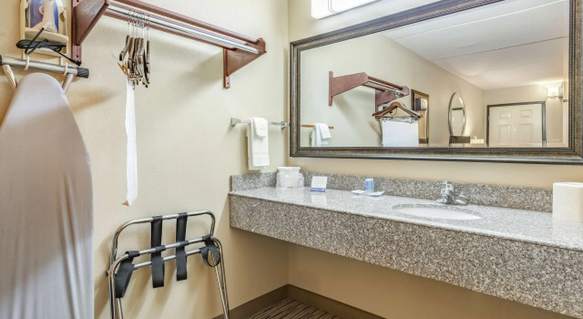 Двухместный номер Standard SureStay Hotel by Best Western Tupelo North