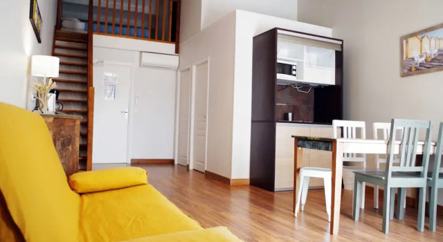 Апартаменты Мансарда с 2 комнатами Apparthotel Perle de Ré