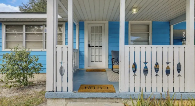 Walk to Shops & Dining: Downtown Stuart Home, Забронировать Апартаменты/квартира Апартаменты штата Флориды, Апартаменты/квартира