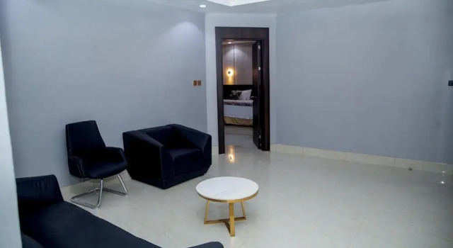 Люкс Royal Skyline View Hotel and Suites