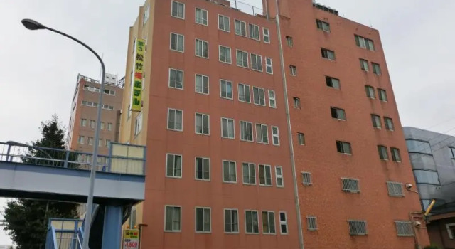 Кровать в общем номере (мужской номер) Shochikubai Hostel No.3 - Men Only