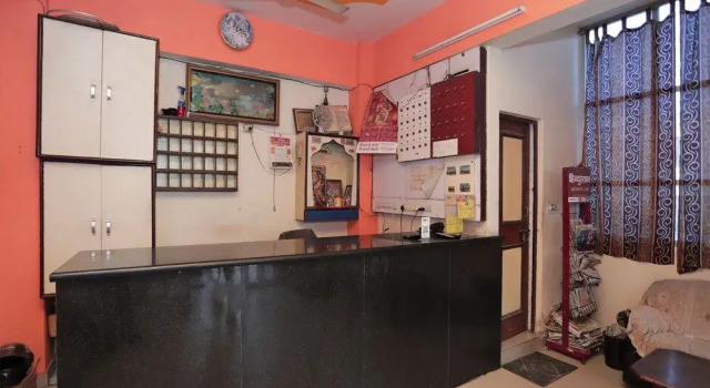 SPOT ON 40707 Hotel Mohan, Забронировать Отель Сикандра штат Уттар-Прадеш