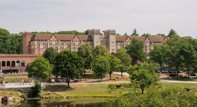 Sheraton Nashua, Забронировать Отель Нашуа Нью-Гемпшир