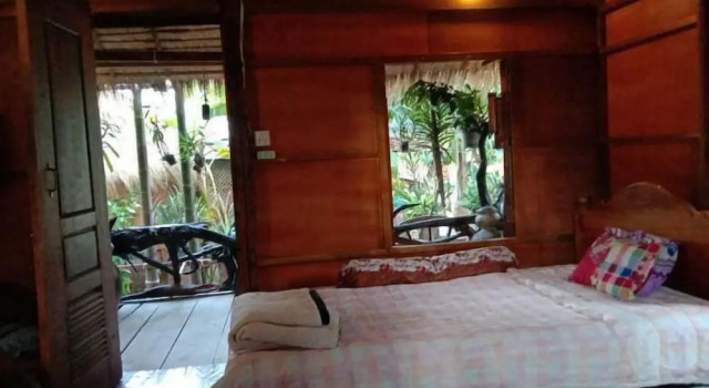Бунгало Deluxe Kakrona Pouk Homestay
