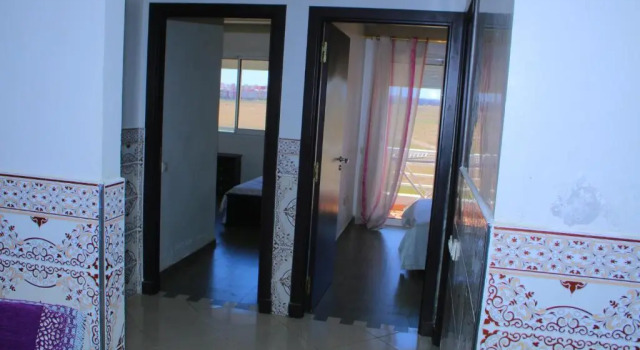 Bouznika H18, Rezervasyon Daire Doukkala-Abda otoparklı oteller, Otopark
