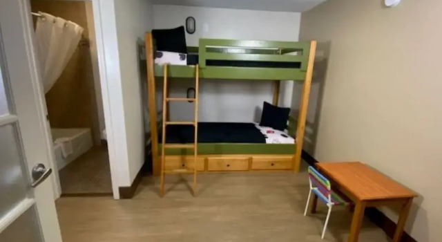 Семейный люкс Stanford Inn & Suites Anaheim