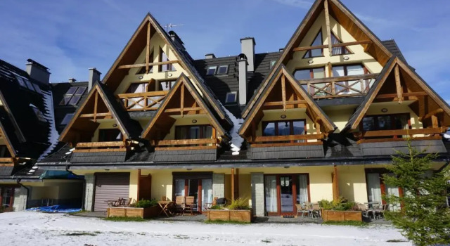Apartamenty z Basenem, Book Apartment Hotels in Tatras with Parking, Parking