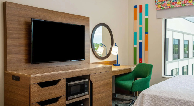 Четырёхместный номер Standard Hampton Inn & Suites Raleigh Midtown, NC