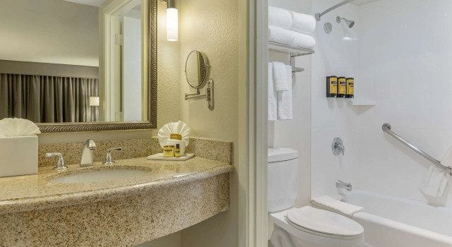Четырёхместный номер Standard Best Western Plus Executive Inn Rowland Height City of Industry