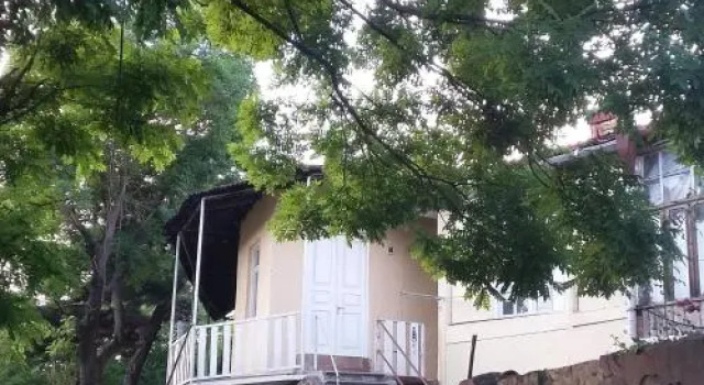 Hotel Jurkha, Varaa Hotelli Avlabari Tbilisi