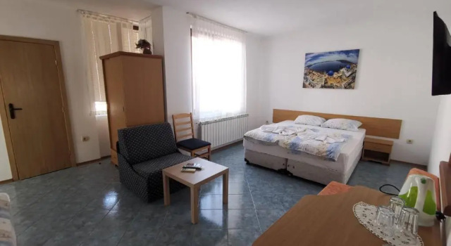 Family Hotel Elena