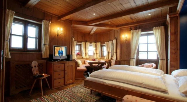 Schiefe Alm, Rezerwuj Hotel Hotele w Salzburg z parkingiem, Parking