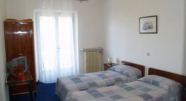 Hotel Rosalpina, Забронировать Отель Отели Рива-дель-Гарды с бассейном, Бассейн