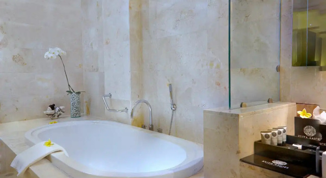 Полулюкс Kuta Angel Hotel