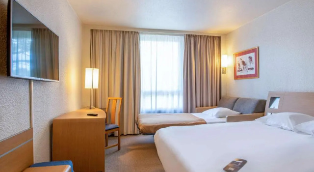Двухместный номер Classic Novotel Aix-en-Provence Pont de LArc