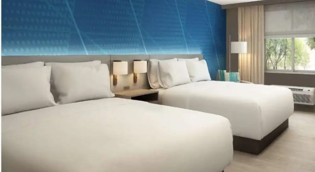 Четырёхместный семейный люкс Comfort Inn near Downtown & Blue Ridge PKWY