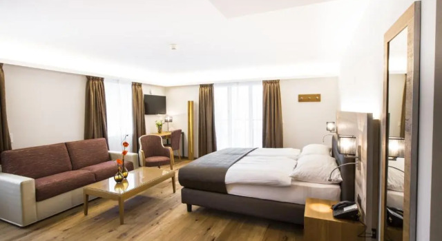 Полулюкс Romantik Hotel le Vignier