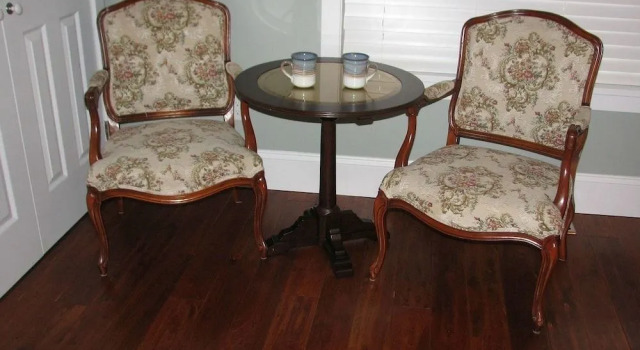Chesterfield Inn