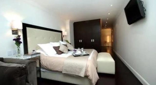 Двухместный полулюкс SUITES LONDRES 212