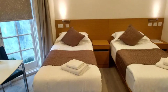 Трёхместный номер Standard Nox Olympia Hotel