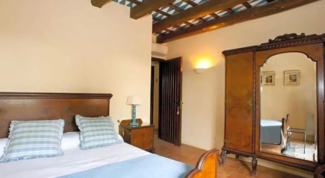 Hostal La Riera, Varaa Hotelli Forallac Girona