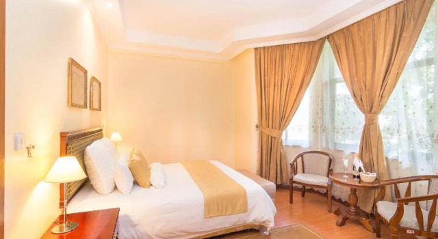 Люкс Executive Gold Crest Hotel - Arusha