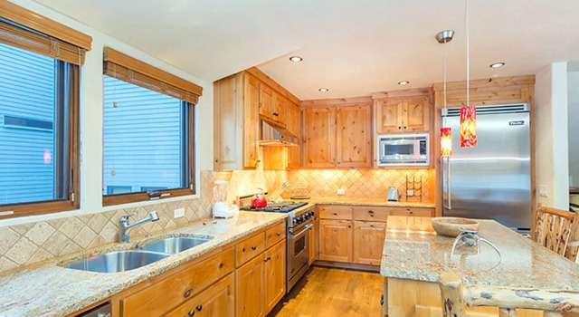 Telluride Lodge by Telluride Alpine Lodging, Забронировать Отель Отели Теллурайд 4 звезды, рядом с Лыжный подъемник San Sophia, 4*
