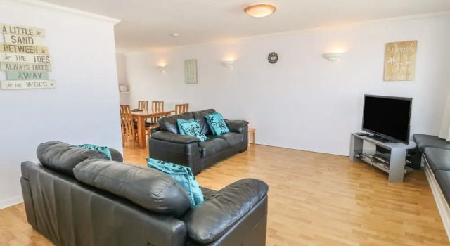 Flat 1 Bryn Colyn, Book Lejlighed Llanfaelog Anglesey
