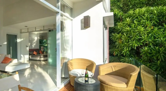 Luxury 2 Bedrooms Penthouse Kamala Escape