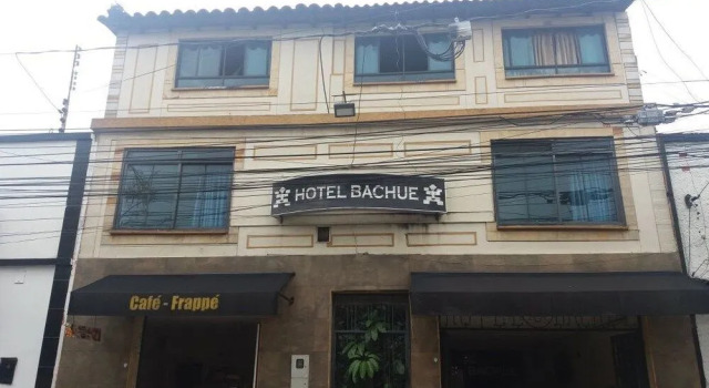 Hotel Bachue, Rezervovat Hotel Hotely v Santander s parkováním, Parkování