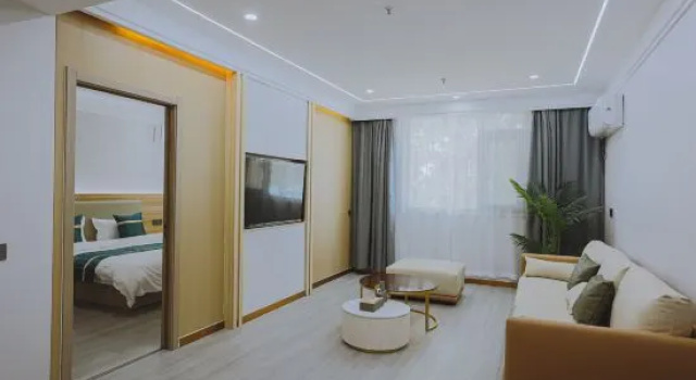 Люкс Deluxe Viada Hotel Zhangzhou (Zhangzhou Huaihai Battle Zhuangzhu Battle Memorial Hall)