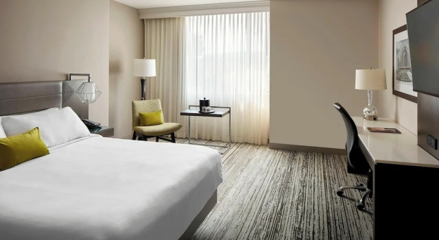 Двухместный клубный номер Standard Marriott Cincinnati Airport