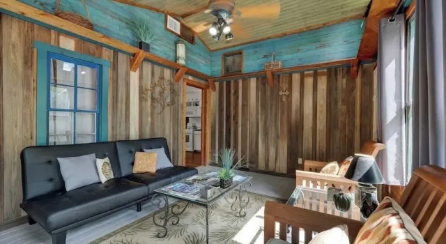 Nandina Cottage Hot-tub Four Minutes to Marktplatz!, Забронировать Дом для отпуска Виллы Фредериксберг, рядом с Музей объединенной церкви, Вилла