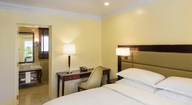 Двухместный номер Standard с видом на бассейн Sheraton Samoa Aggie Greys Hotel & Bungalows