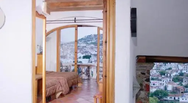 Четырёхместный номер Standard Posada de la Mision, Hotel Museo y Jardin