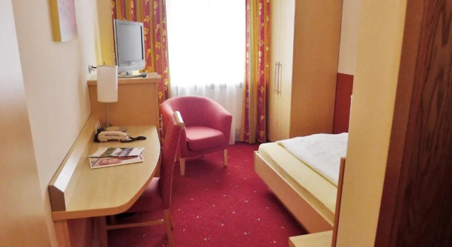 Номер Standard Hotel Restaurant Böck "Roter Hahn"