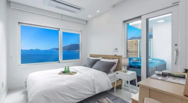 Geojedo Blue Hill Pension, Забронировать Отель Irun-myeon Кодже, рядом с Пляж Gujora