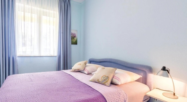 Nice Home in Stinjan With Wifi and 4 Bedrooms