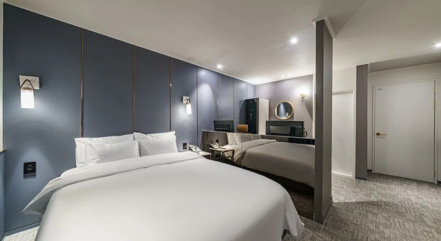 Двухместный номер Standard Brown-Dot Hotel Geomdan