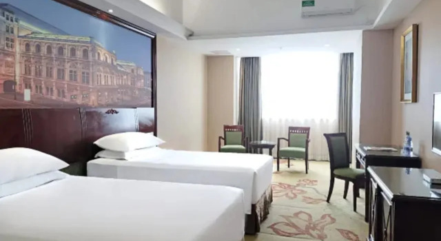 Vienna Hotel Dongguan Humen Huaibei Road, Boek Hotel Hotels in Guangdong met parkeren, Parkeren