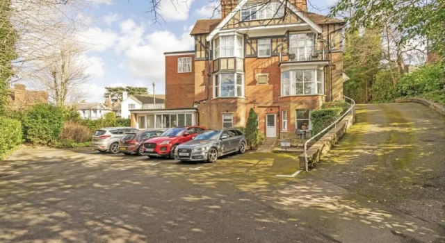Двухместные апартаменты Stunning Large 1-bed Apartment in Tunbridge Wells