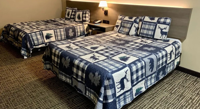 Четырёхместный полулюкс Riverchase Lodge